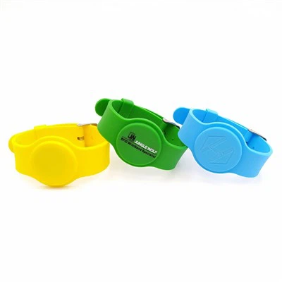 Bezhotovostní náramek Rfid
